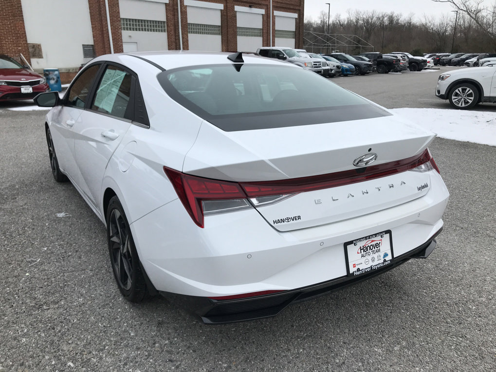 Used 2023 Hyundai Elantra Limited image 6