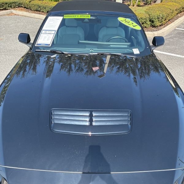 Used 2024 Ford Mustang GT Premium image 19