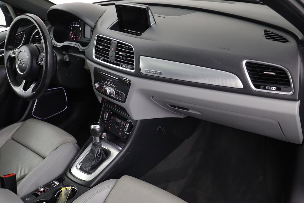 Used 2017 Audi Q3 2.0T Prestige w/ Prestige Package image 20