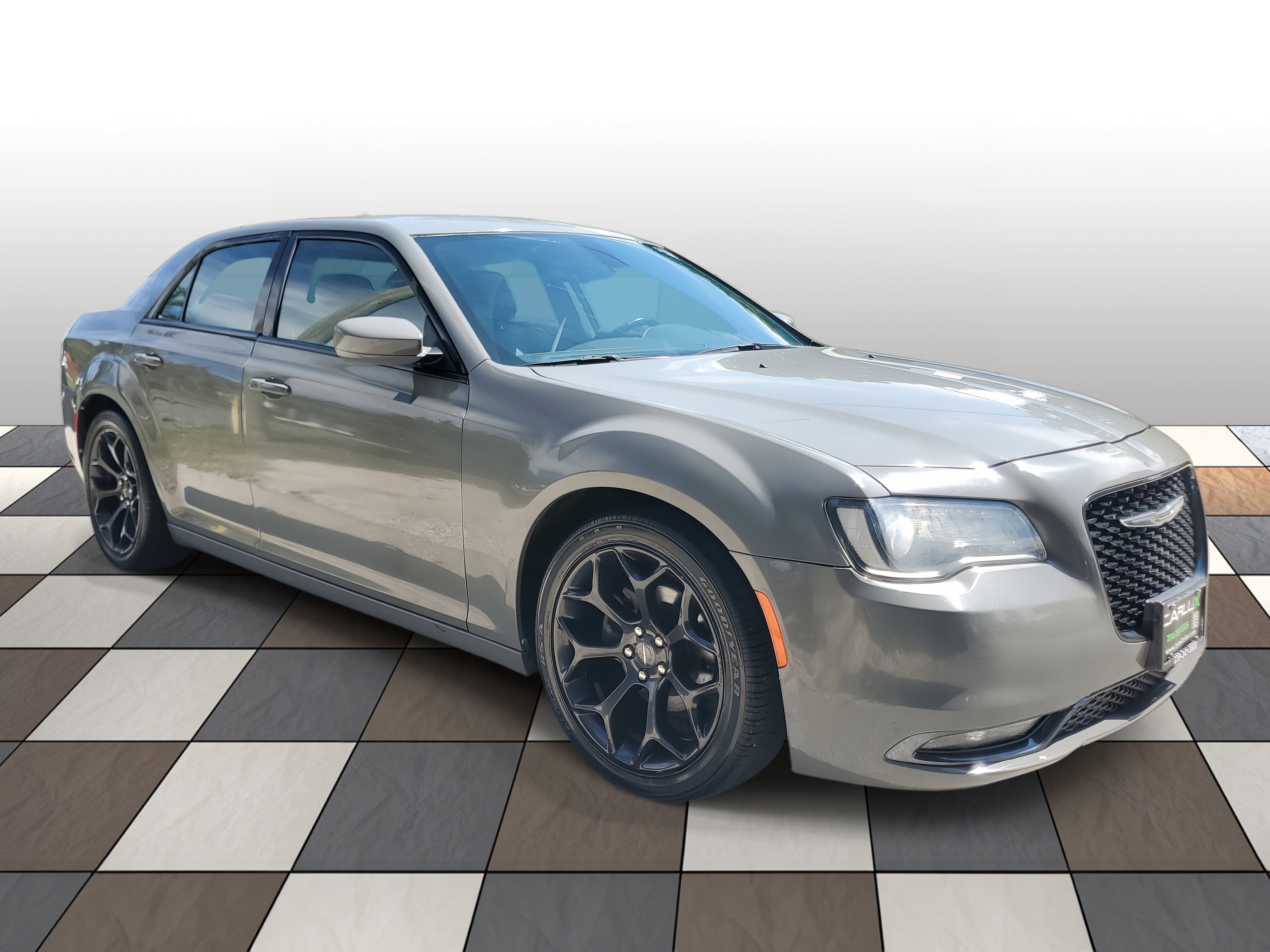 Used 2019 Chrysler 300 S image 3