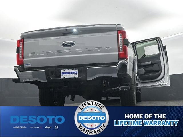 New 2026 Ford F250 Lariat w/ Chrome Package image 72