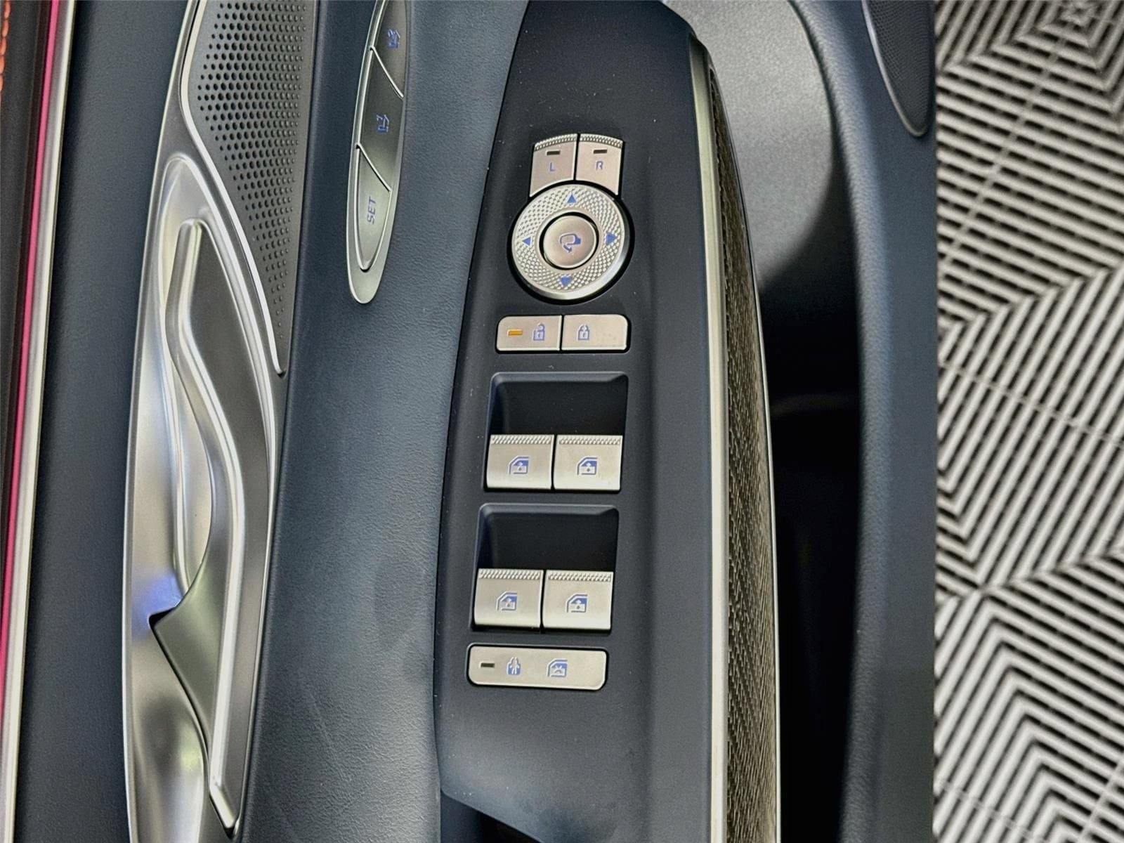 New 2027 Genesis GV70 3.5T Prestige AWD/4WD image 20