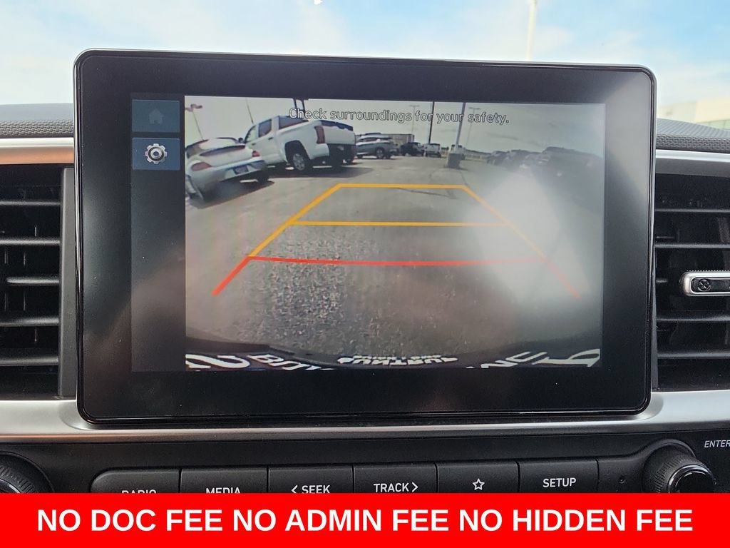 Used 2025 Hyundai Venue SEL FWD image 21