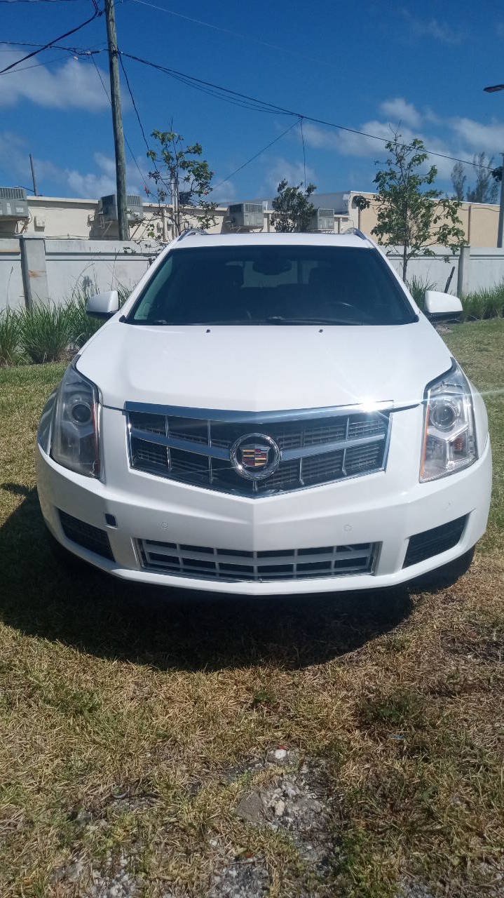 Used 2015 Cadillac SRX Luxury FWD image 3