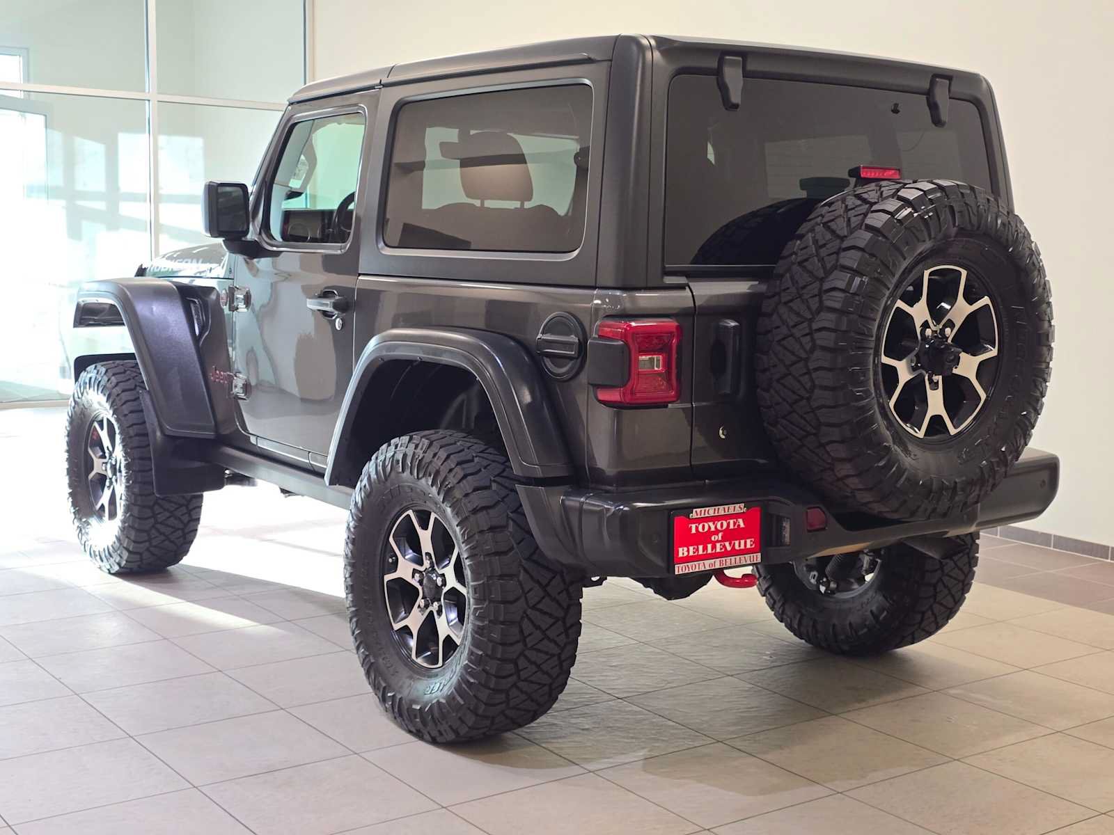 Used 2018 Jeep Wrangler Rubicon AWD/4WD image 4