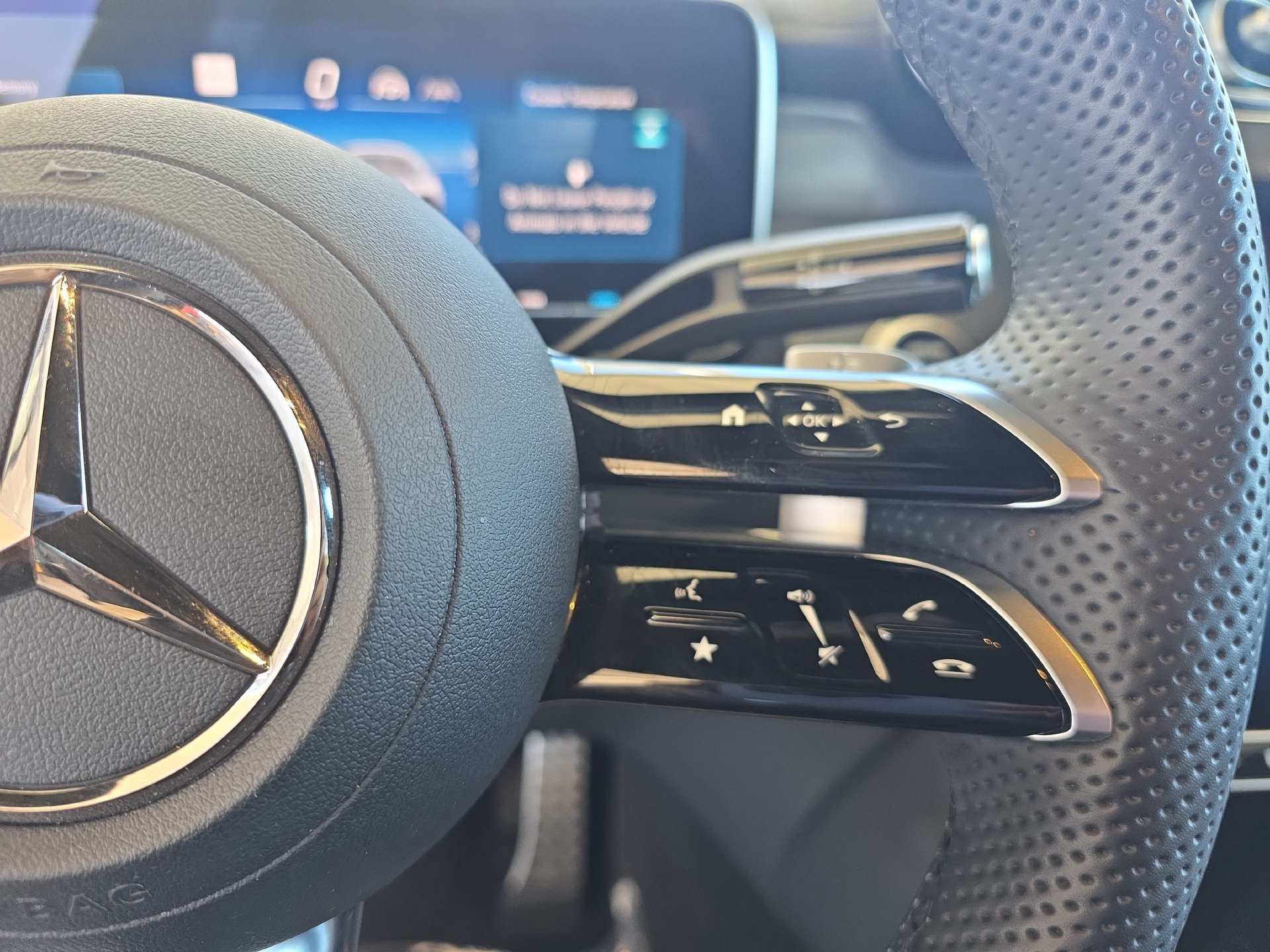 Certified 2026 Mercedes-Benz GLC 300 4MATIC image 18