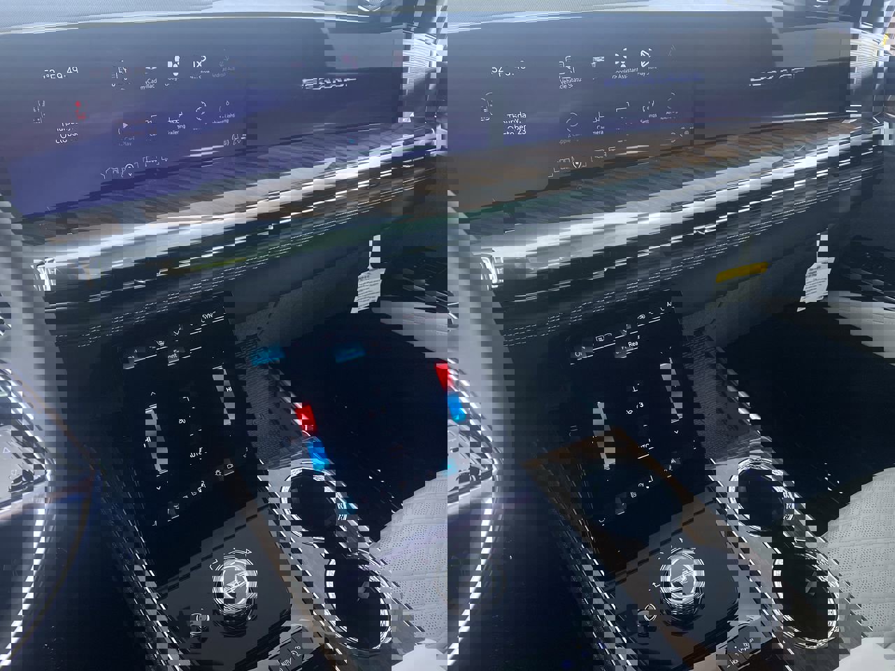 New 2026 Cadillac Escalade Platinum Luxury image 5