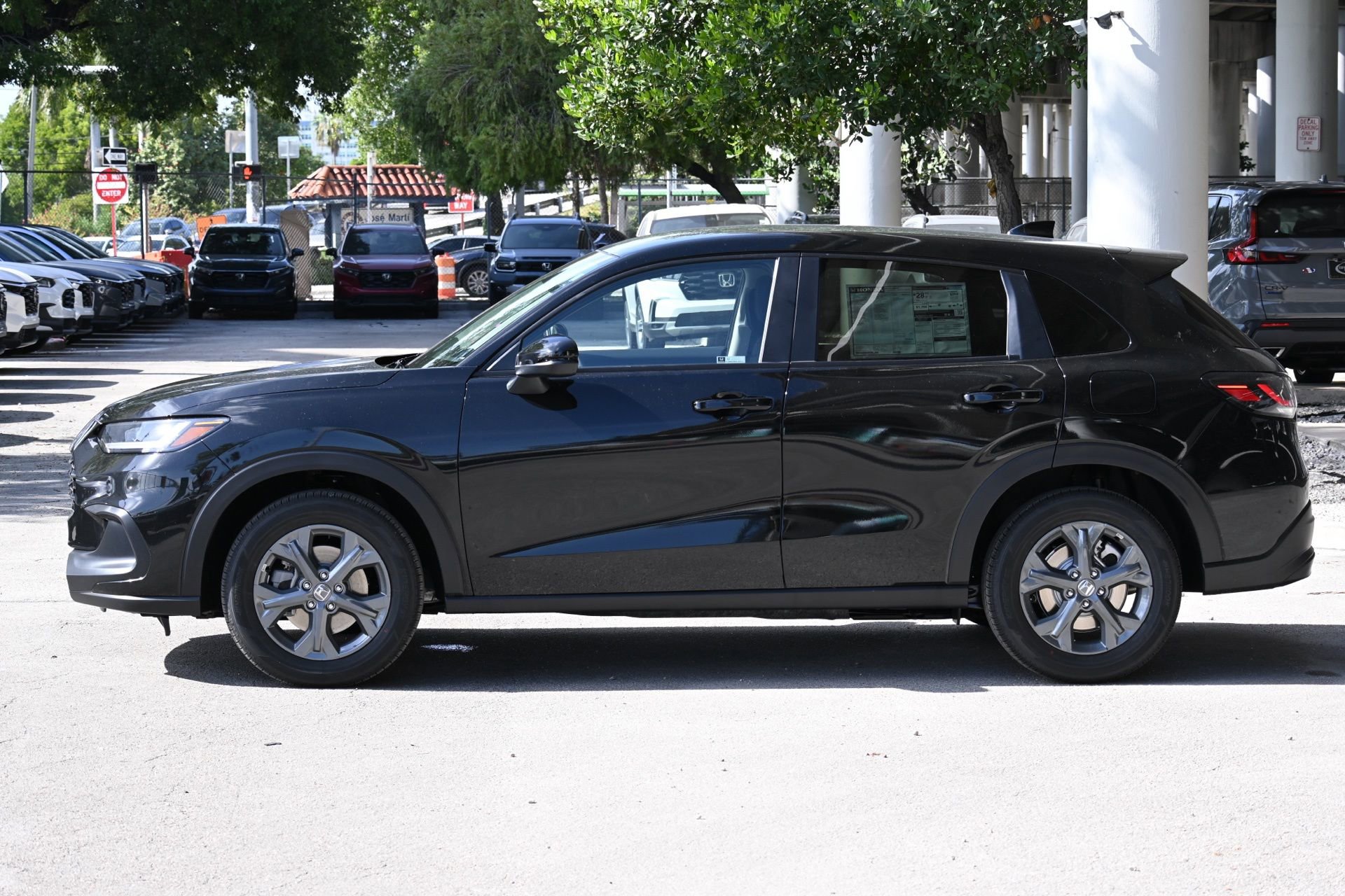 New 2026 Honda HR-V LX image 8