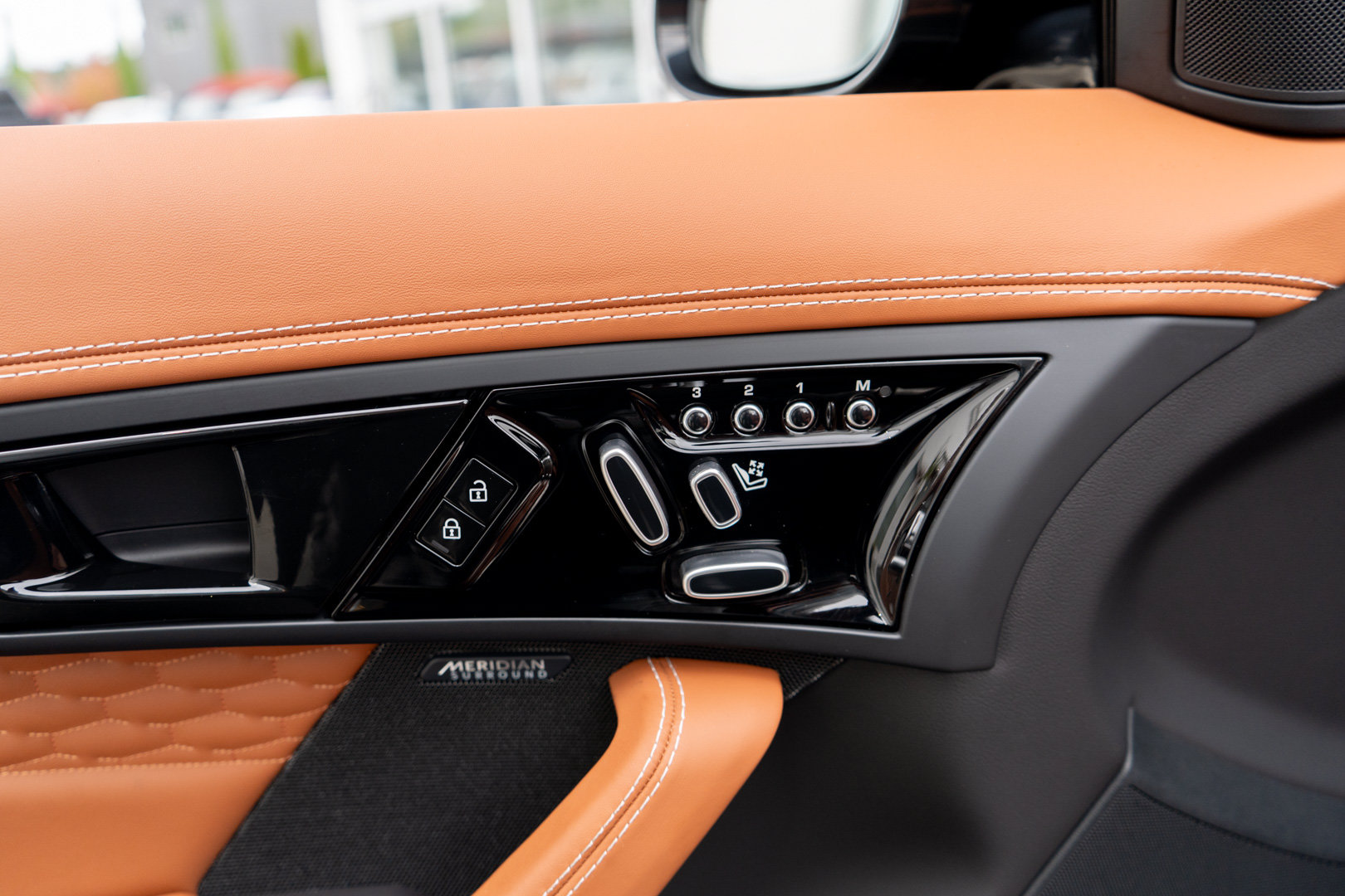 Used 2024 Jaguar F-TYPE R AWD/4WD image 16