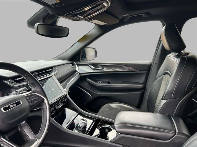 Used 2022 Jeep Grand Cherokee L Altitude image 23