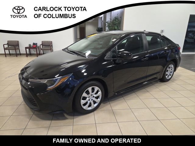 Used 2024 Toyota Corolla LE image 3