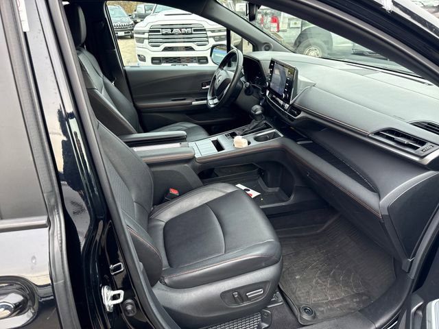 Used 2024 Toyota Sienna XSE image 10