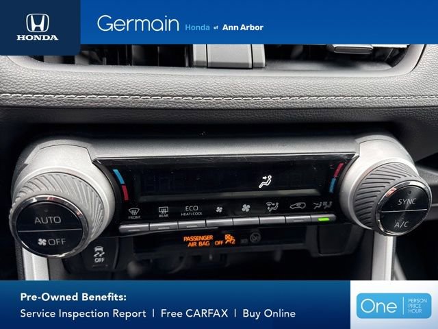 Used 2021 Toyota RAV4 LE image 27