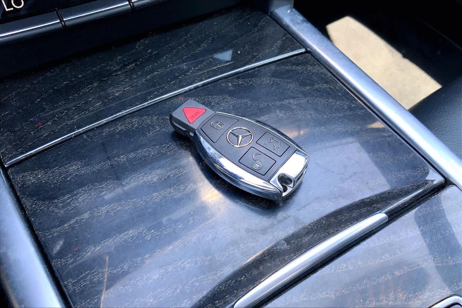 Used 2016 Mercedes-Benz E 350 4MATIC Wagon image 15
