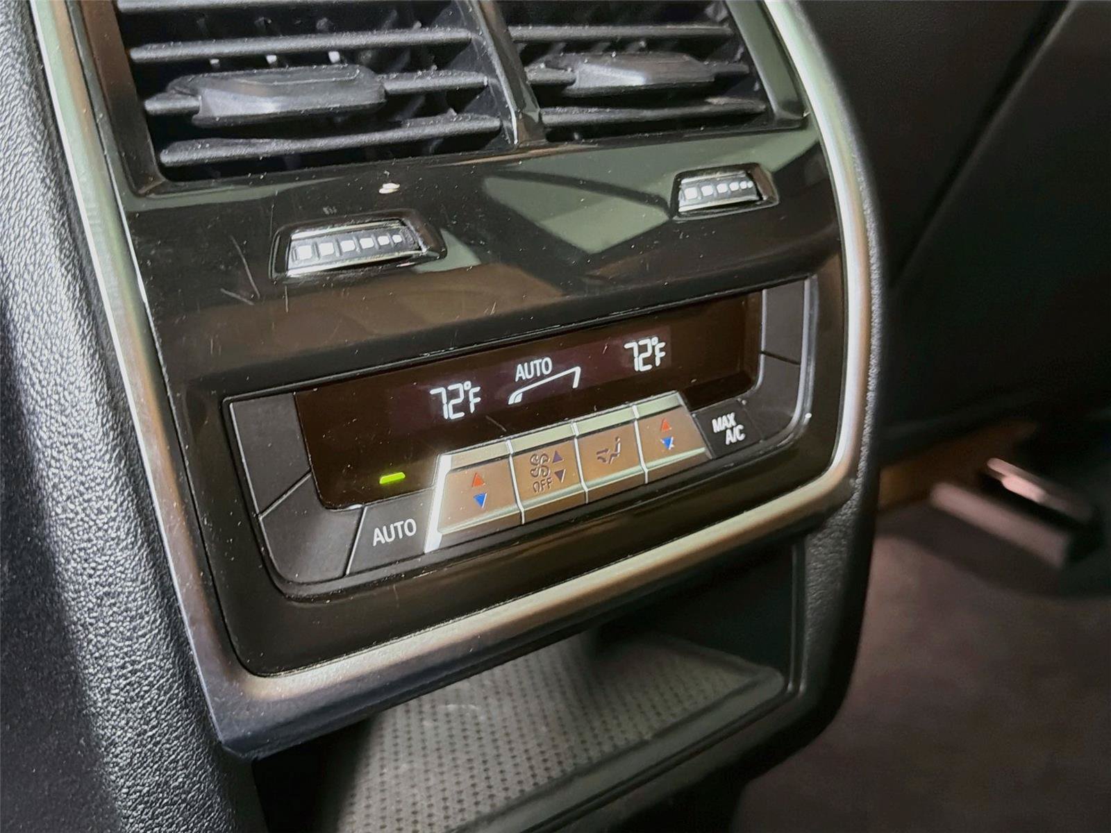 Used 2022 BMW X5 xDrive40i w/ M Sport Package AWD/4WD image 24