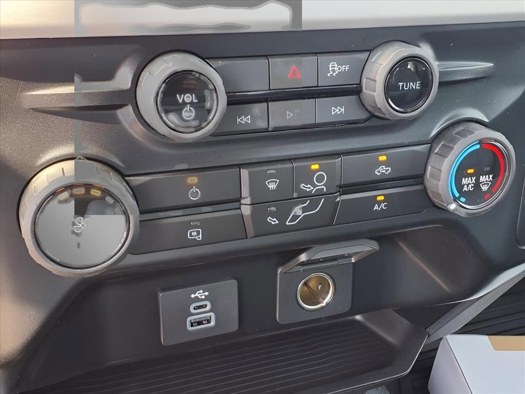 New 2025 Ford F350 XL w/ XL Chrome Package image 7