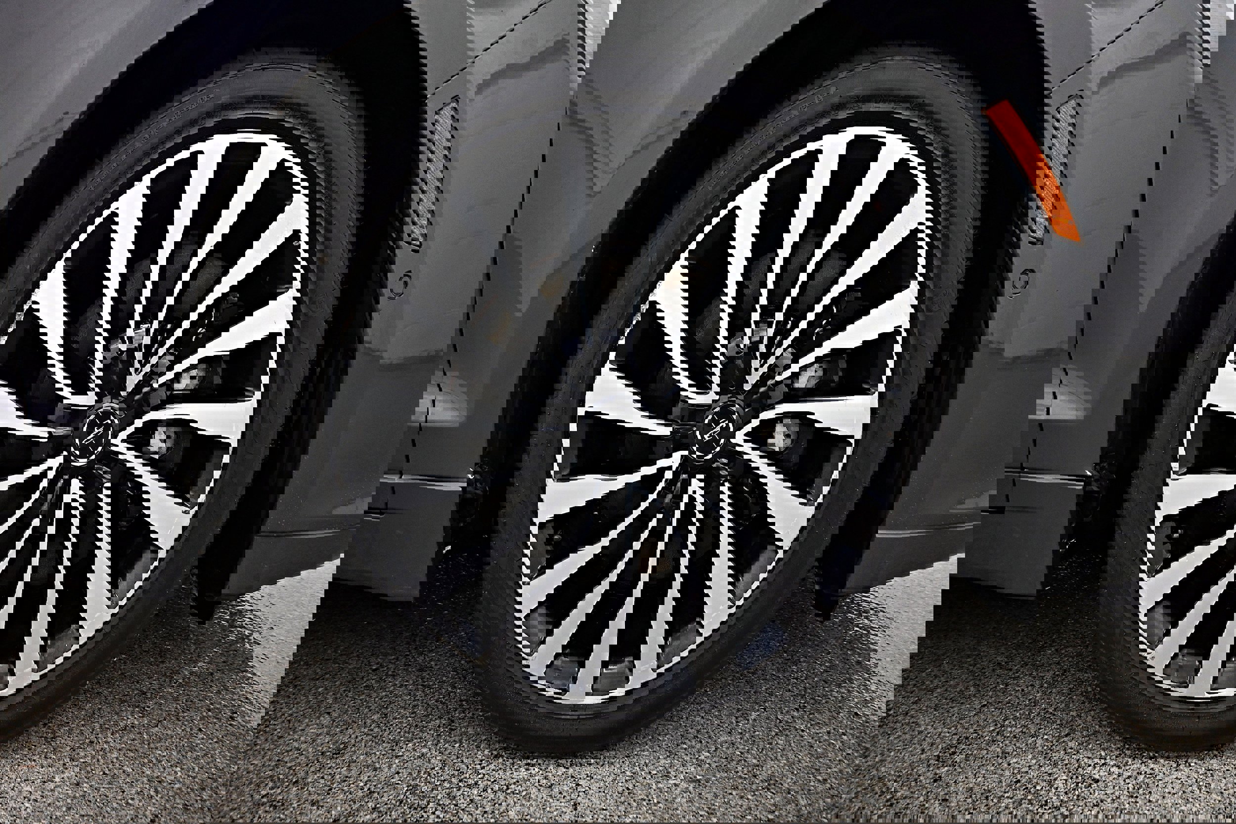 Used 2017 Lincoln MKZ Black Label w/ Technology Package image 39