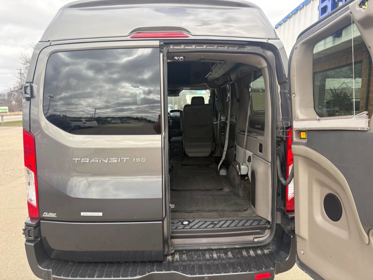 Used 2015 Ford Transit 150 130 Low Roof w/ Exterior Upgrade Package RWD image 23