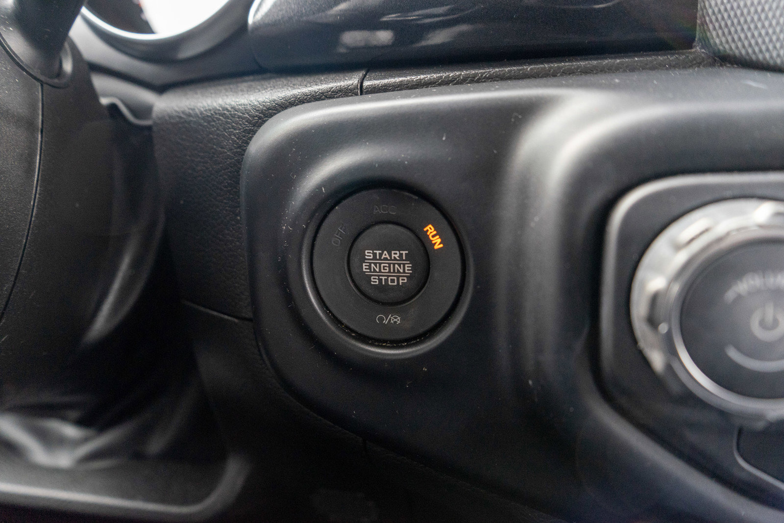 Used 2022 Jeep Wrangler Unlimited Sahara image 22