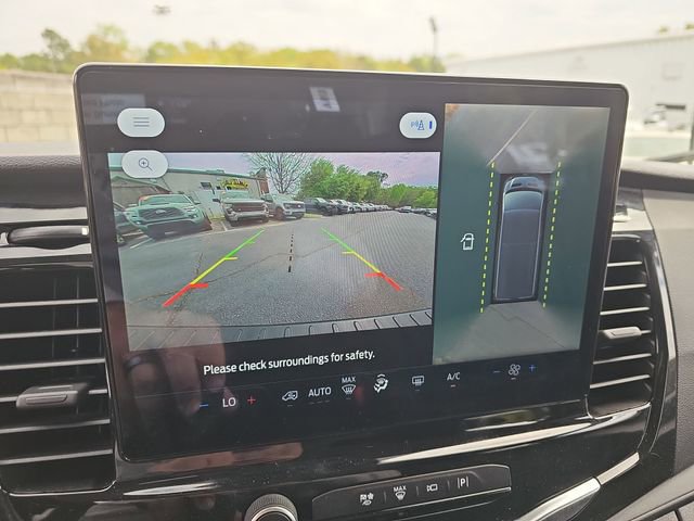 Used 2023 Ford Transit 350 XLT image 27