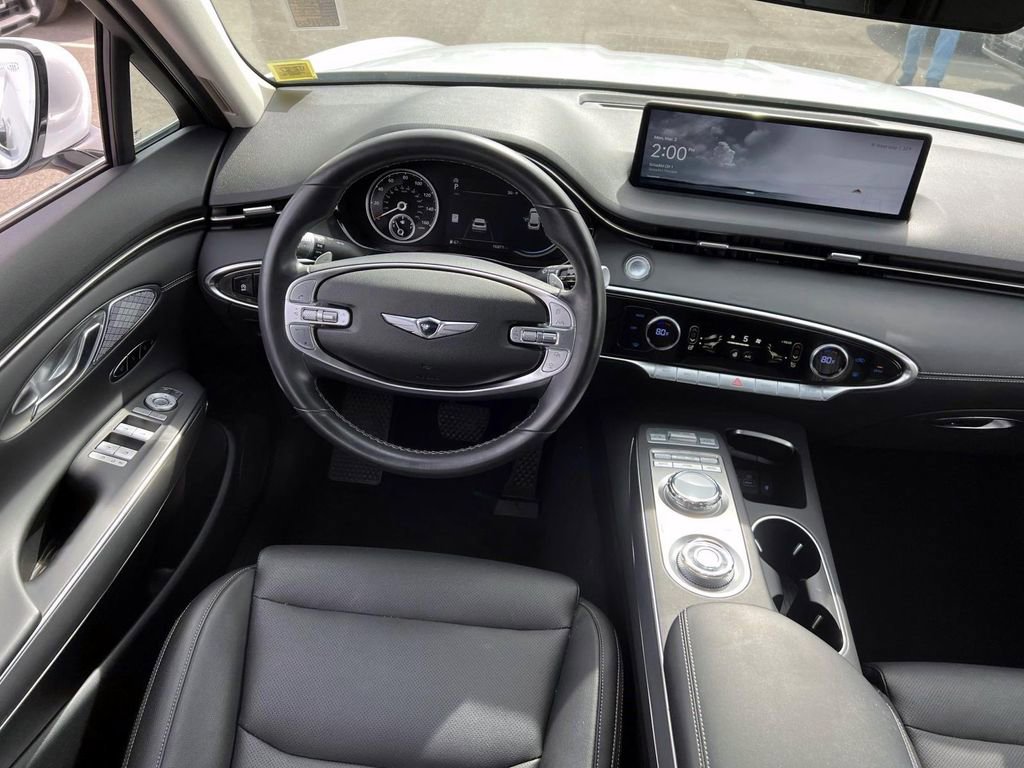 Certified 2024 Genesis GV70 2.5T w/ Select Package image 14