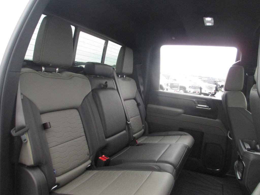 Certified 2026 Chevrolet Silverado 2500 ZR2 AWD/4WD image 28