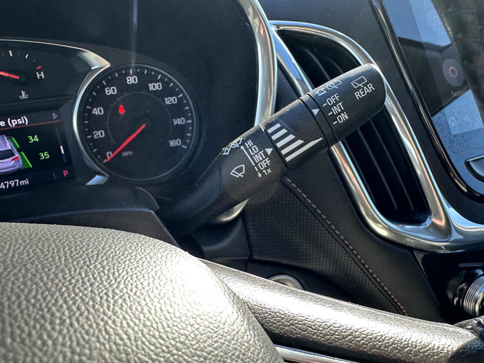 Used 2022 Chevrolet Equinox Premier image 34