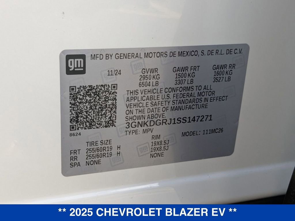 New 2025 Chevrolet Blazer EV LT AWD/4WD image 32