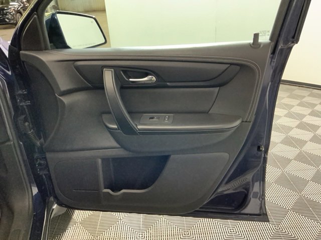 Used 2017 Chevrolet Traverse LT image 28
