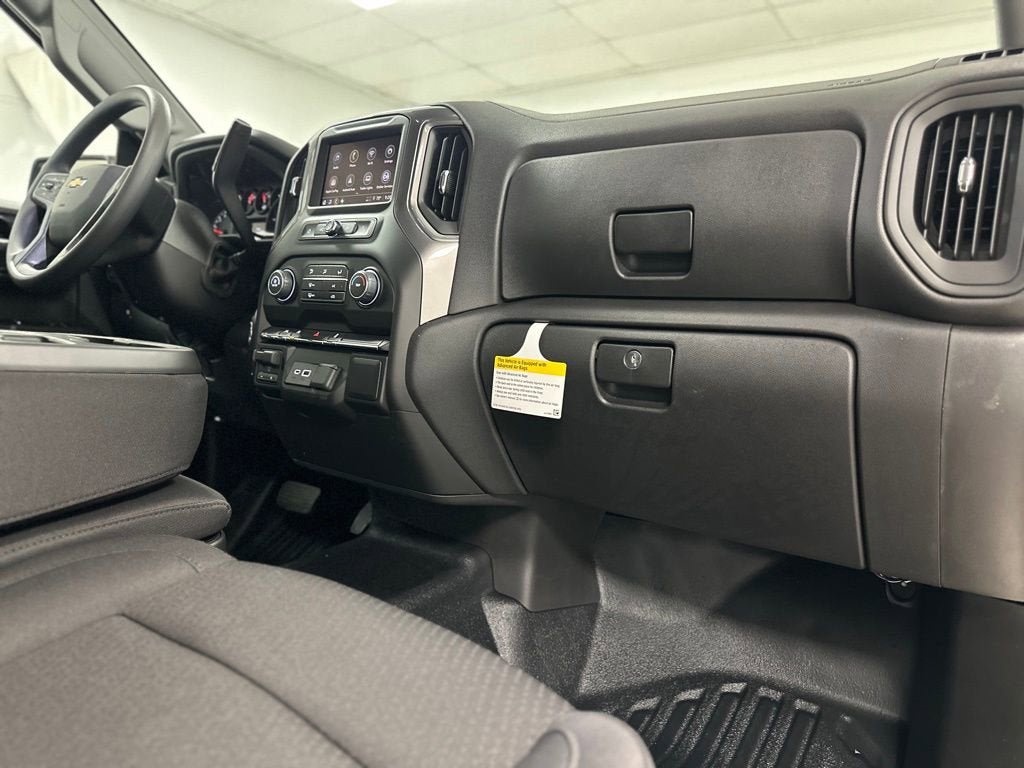 New 2026 Chevrolet Silverado 1500 W/T w/ WT Value Package AWD/4WD image 4