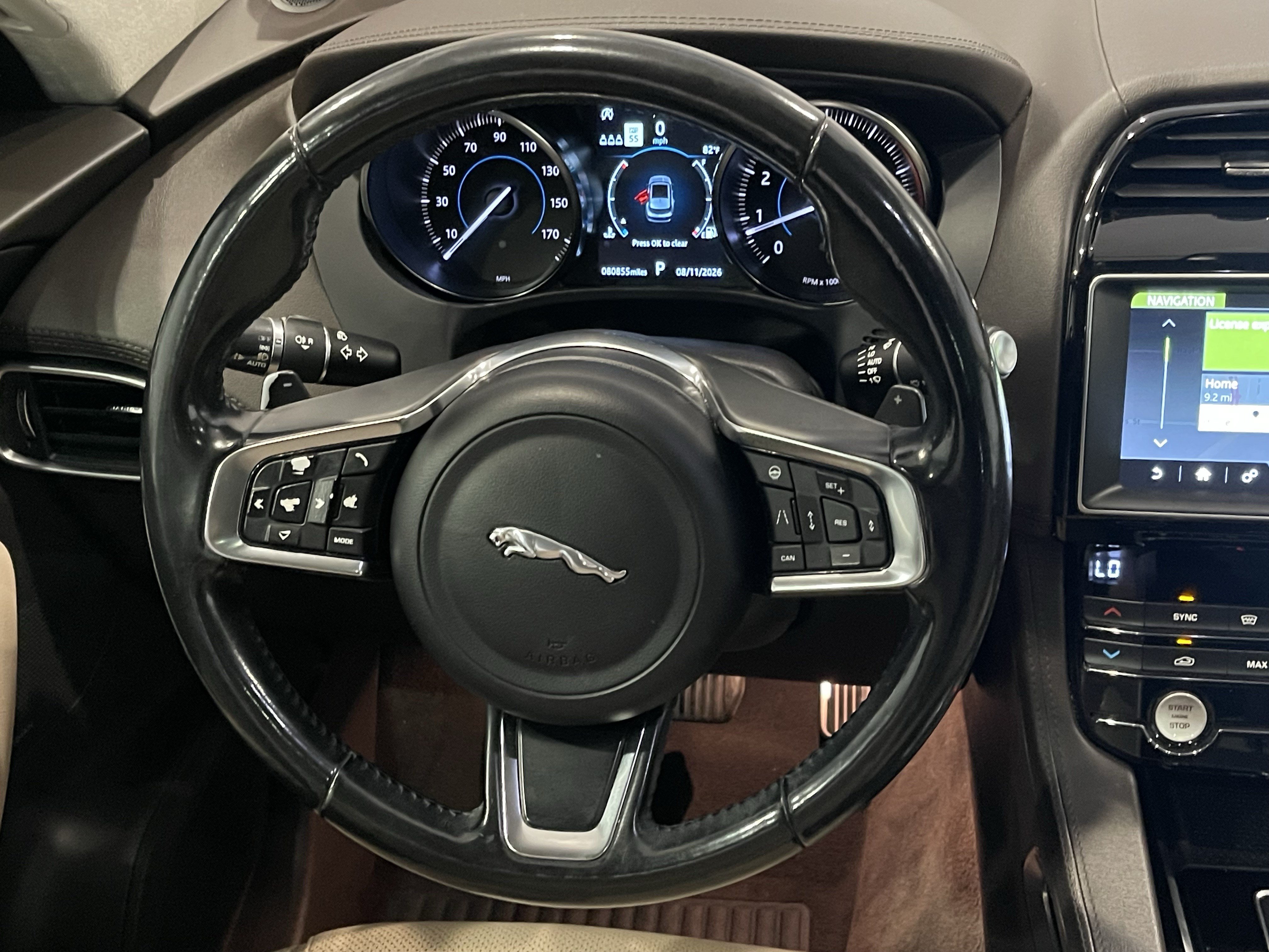Used 2019 Jaguar F-PACE Prestige AWD/4WD image 19