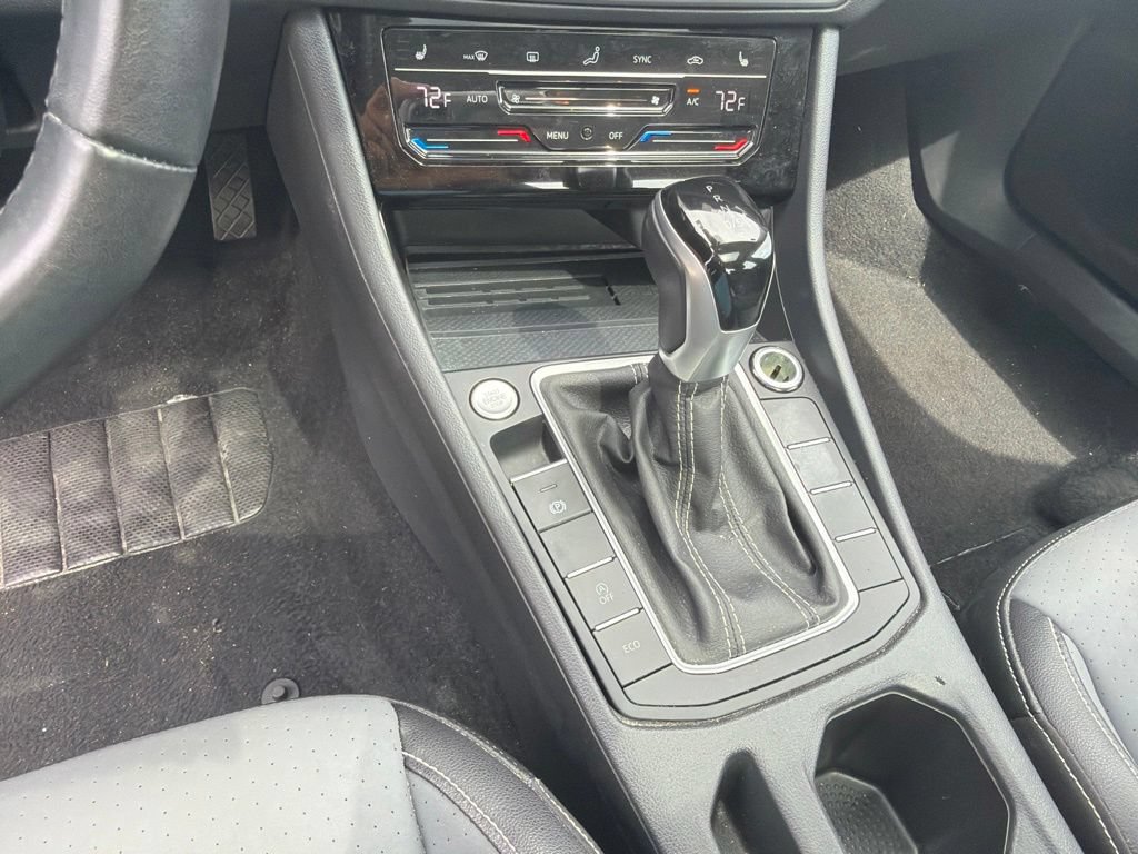 Used 2025 Volkswagen Jetta SE FWD image 12