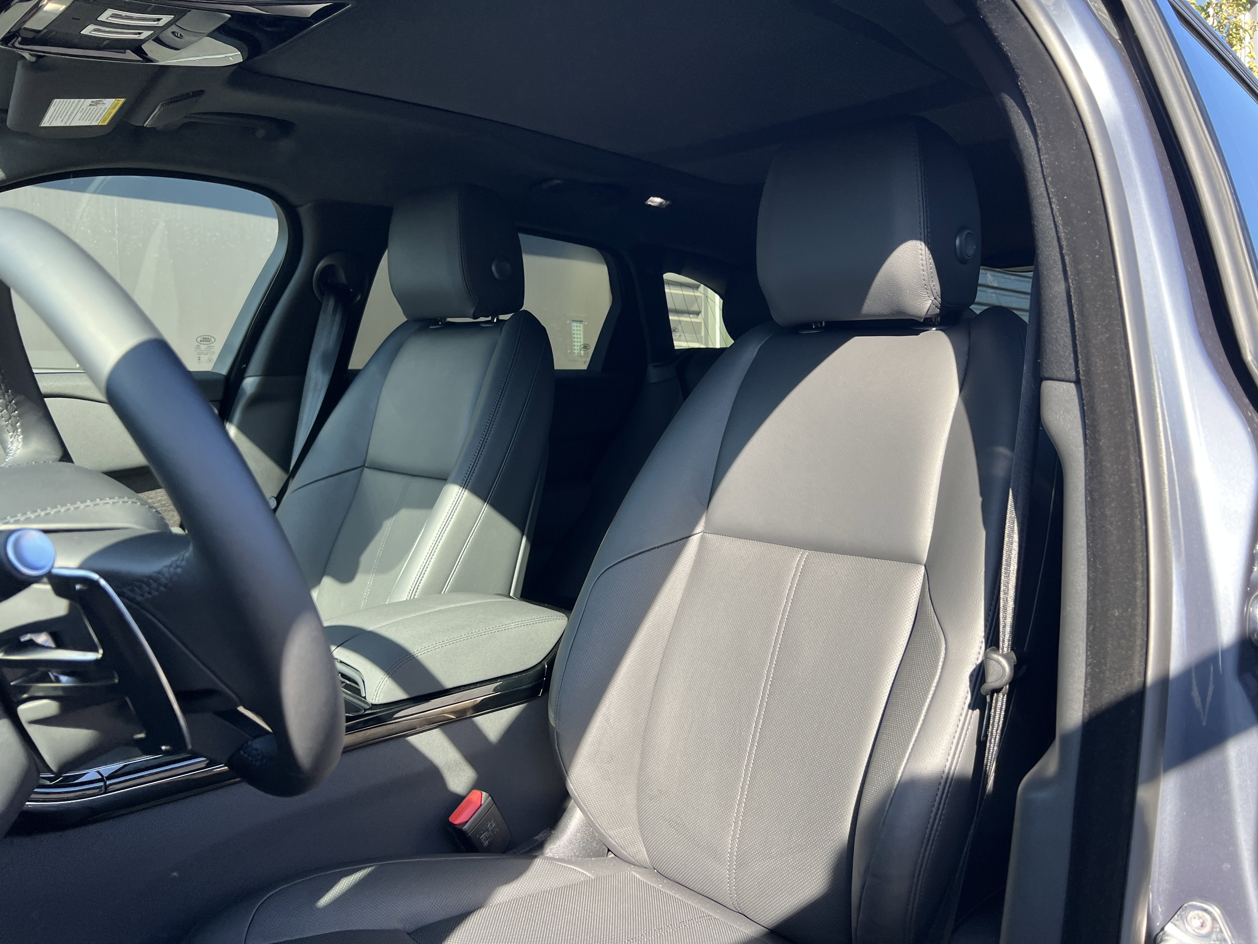 New 2025 Land Rover Range Rover Velar S AWD/4WD image 22
