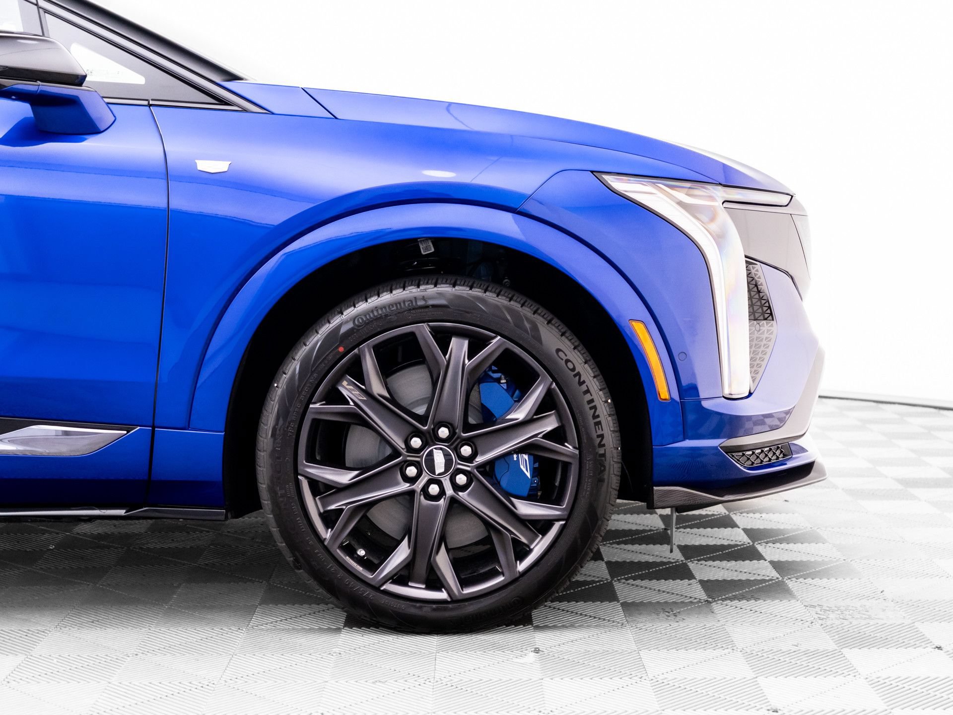 New 2027 Cadillac Optiq V w/ Deep Ocean Design Edition AWD/4WD image 29