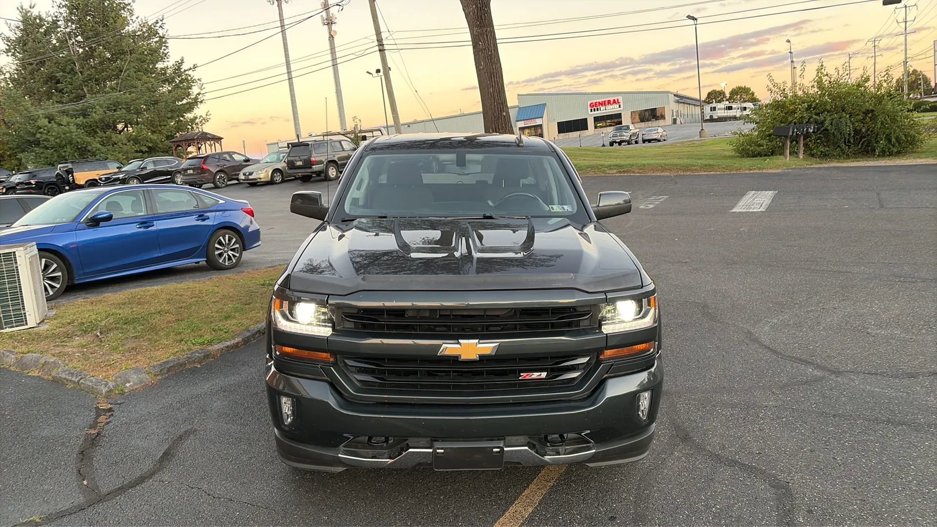 Used 2019 Chevrolet Silverado 1500 LT w/ All Star Edition image 19