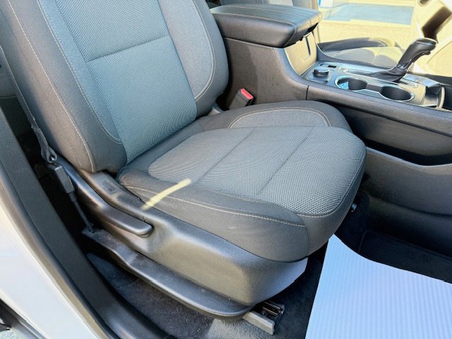 Used 2020 Chevrolet Traverse LT image 21