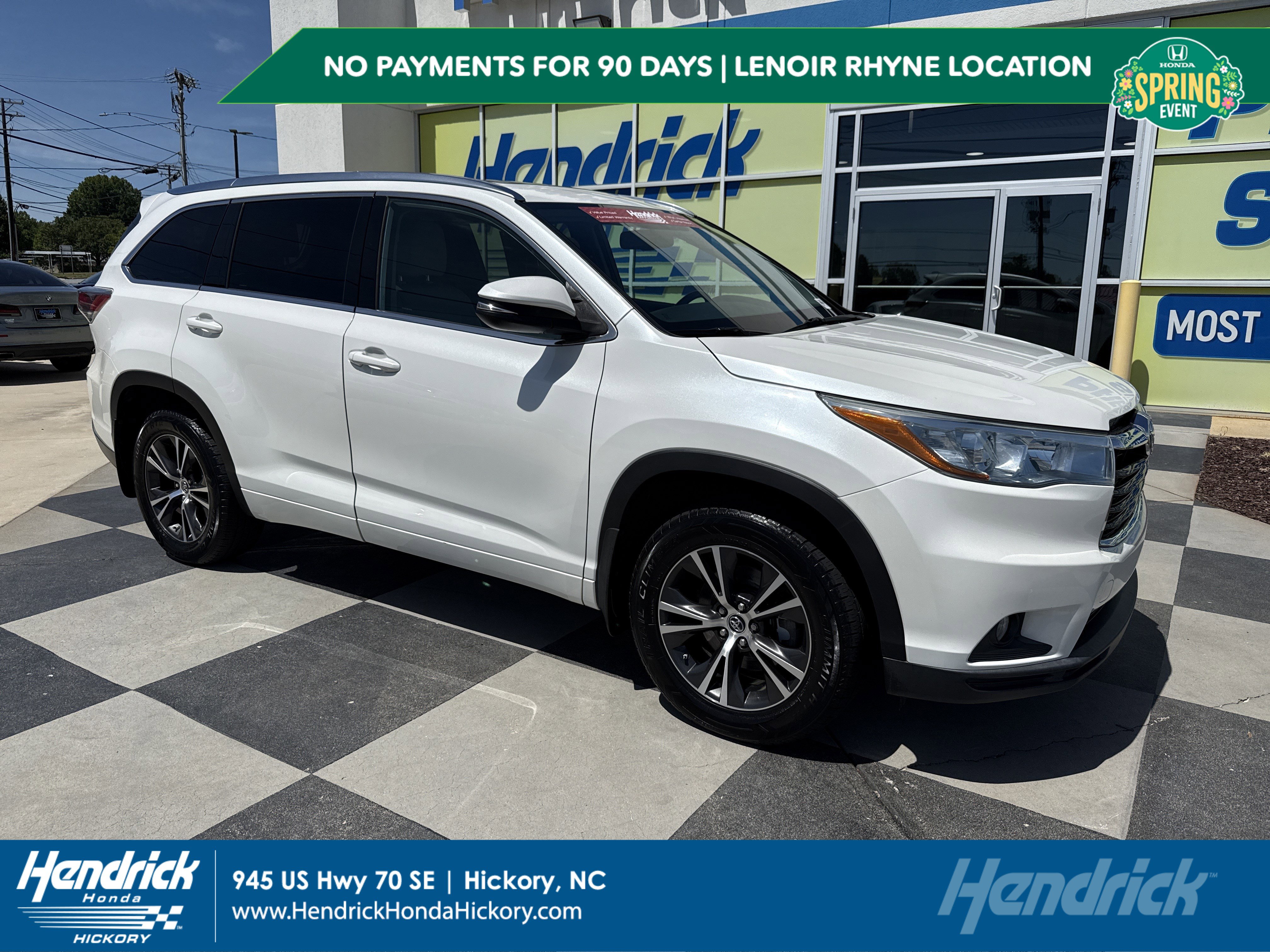 Used 2016 Toyota Highlander XLE AWD/4WD image 1