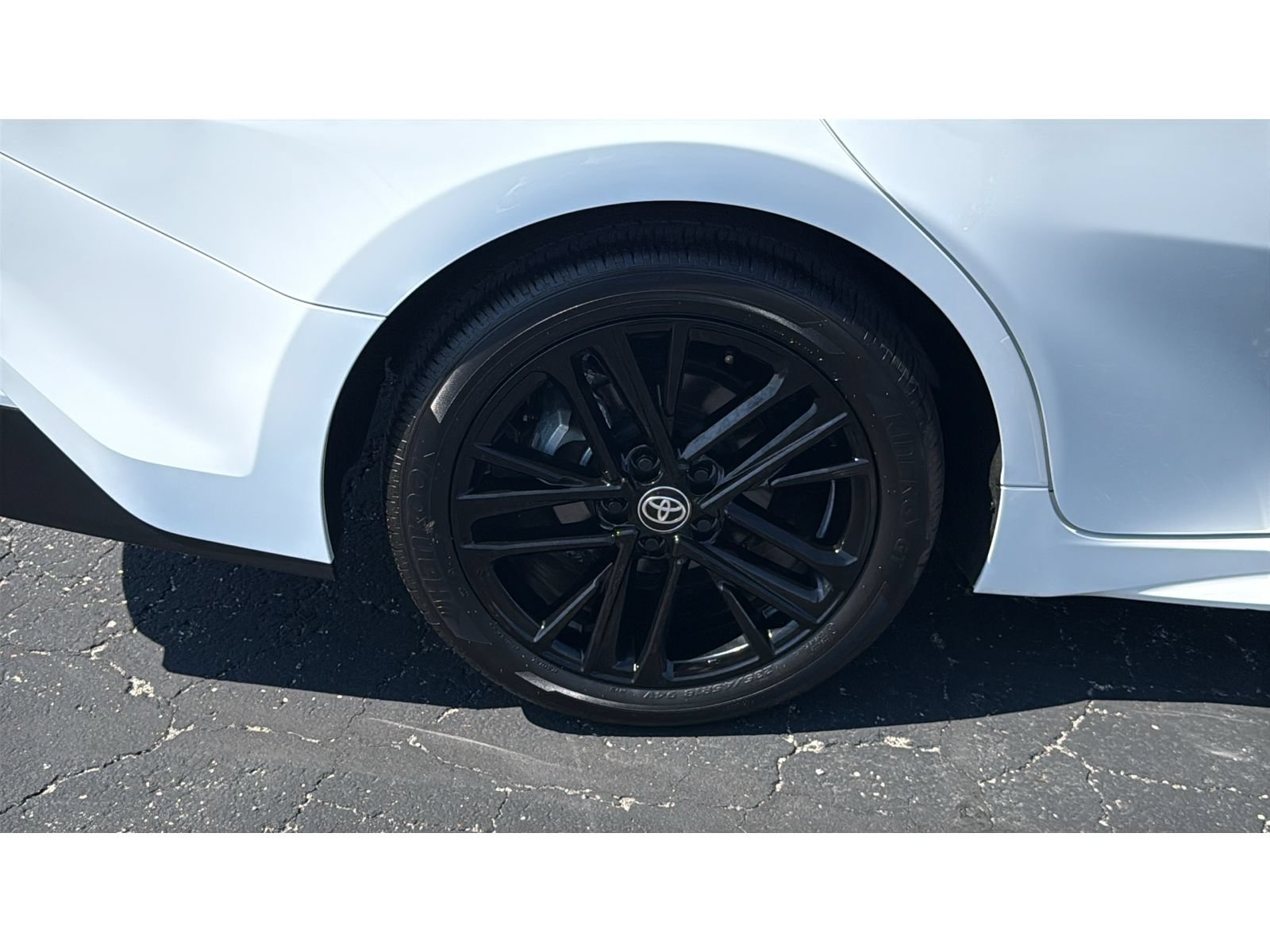 Certified 2025 Toyota Camry SE FWD image 13