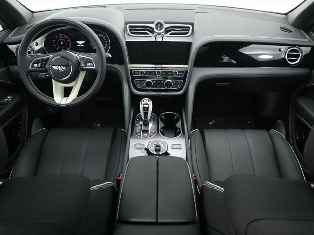 Used 2025 Bentley Bentayga Extended Wheelbase AWD/4WD image 13