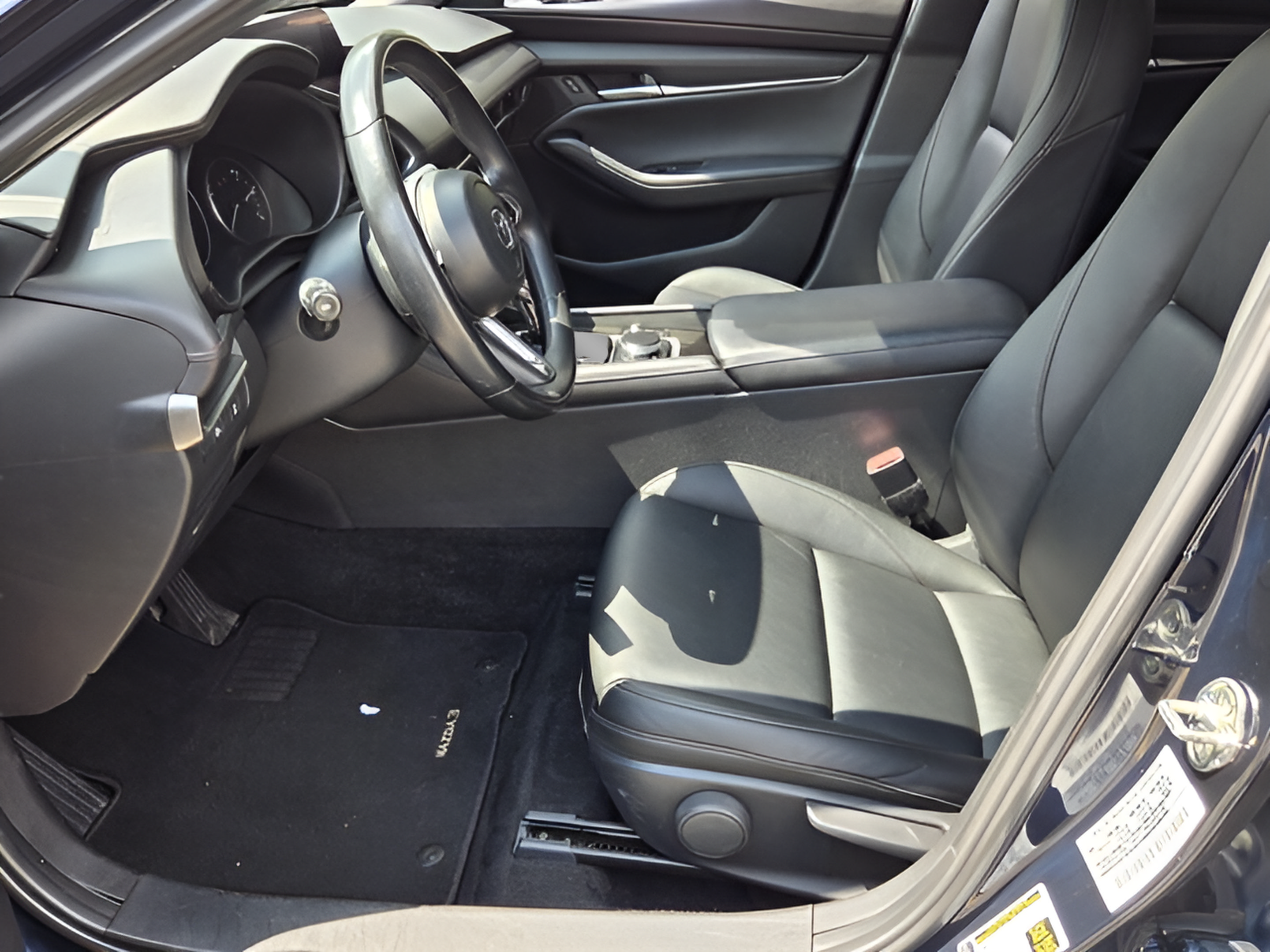 Used 2024 MAZDA MAZDA3 s FWD image 9