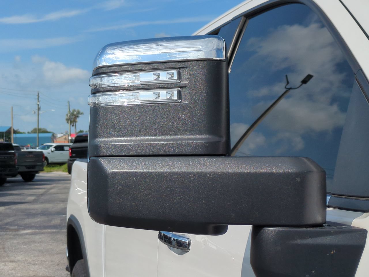 Used 2024 Chevrolet Silverado 2500 LTZ w/ LTZ Plus Package AWD/4WD image 12