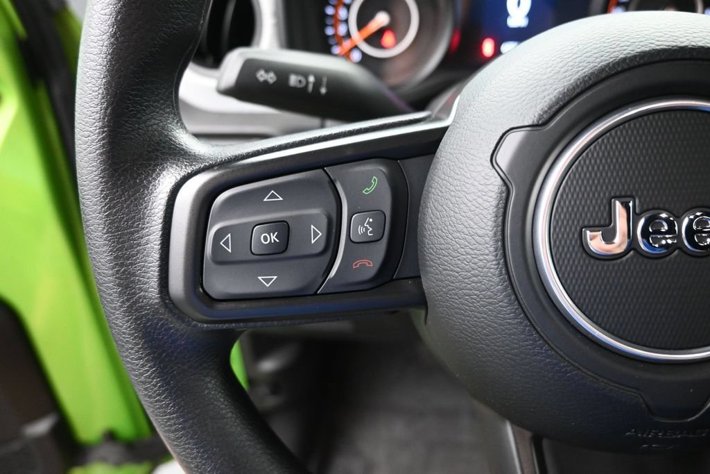 Used 2025 Jeep Wrangler Sport AWD/4WD image 14