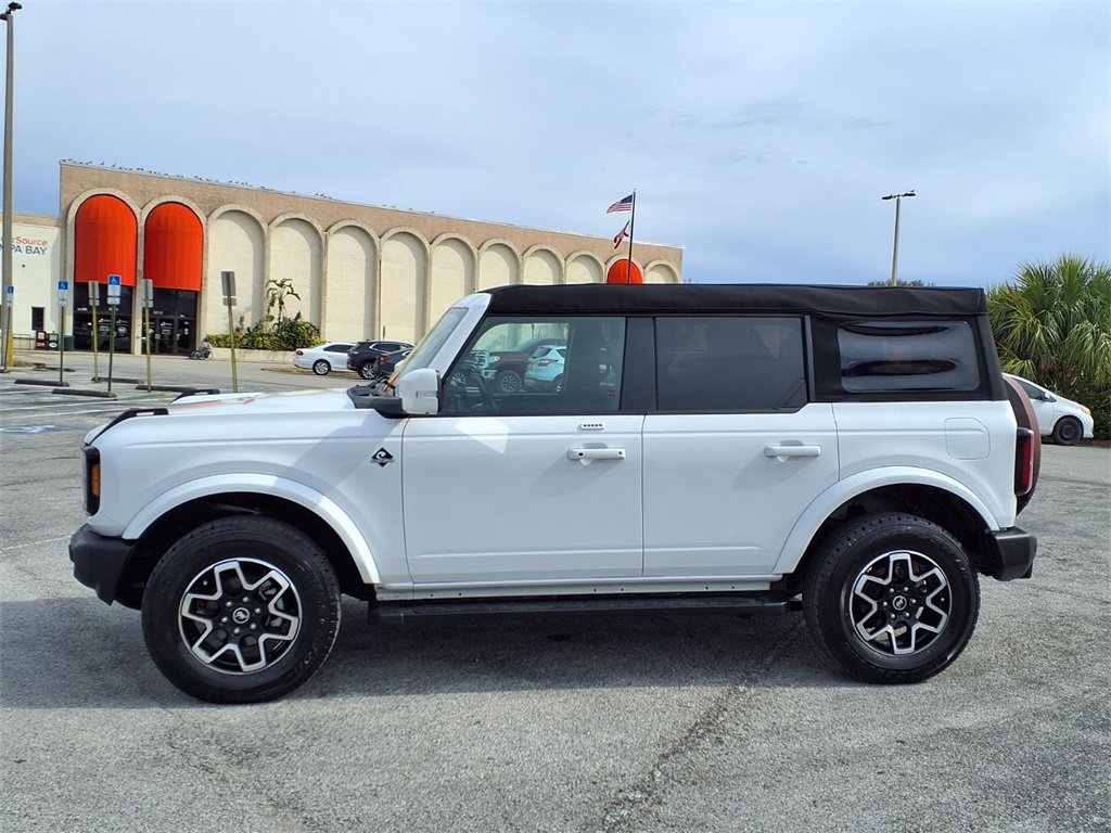 Used 2023 Ford Bronco Outer Banks image 4