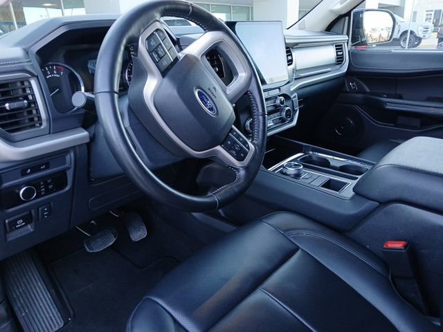 Used 2024 Ford Expedition Max XLT image 11