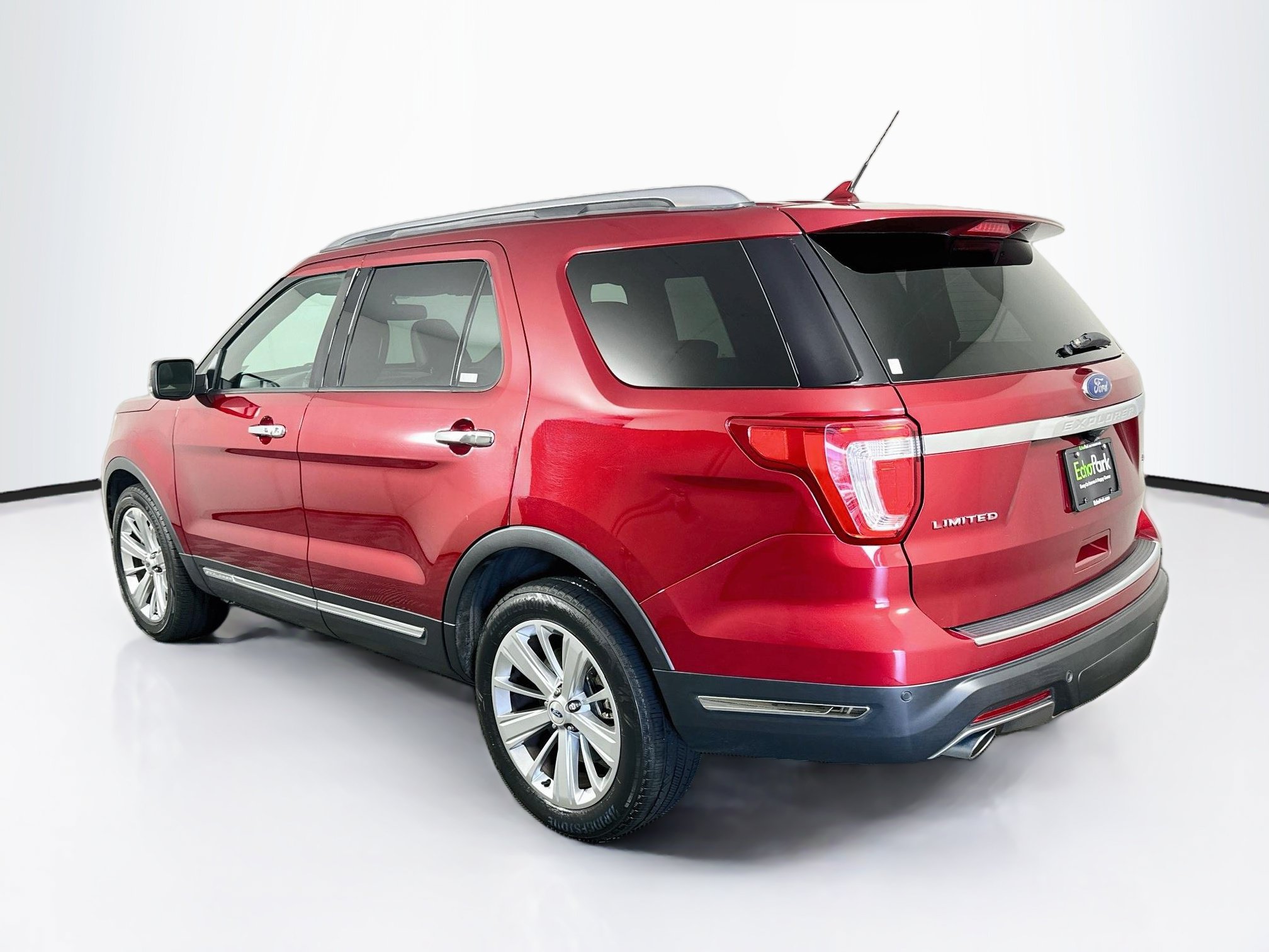 Used 2019 Ford Explorer Limited w/ Class III Trailer Tow Package AWD/4WD image 5