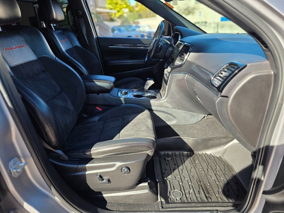 Used 2020 Jeep Grand Cherokee Trailhawk AWD/4WD image 16