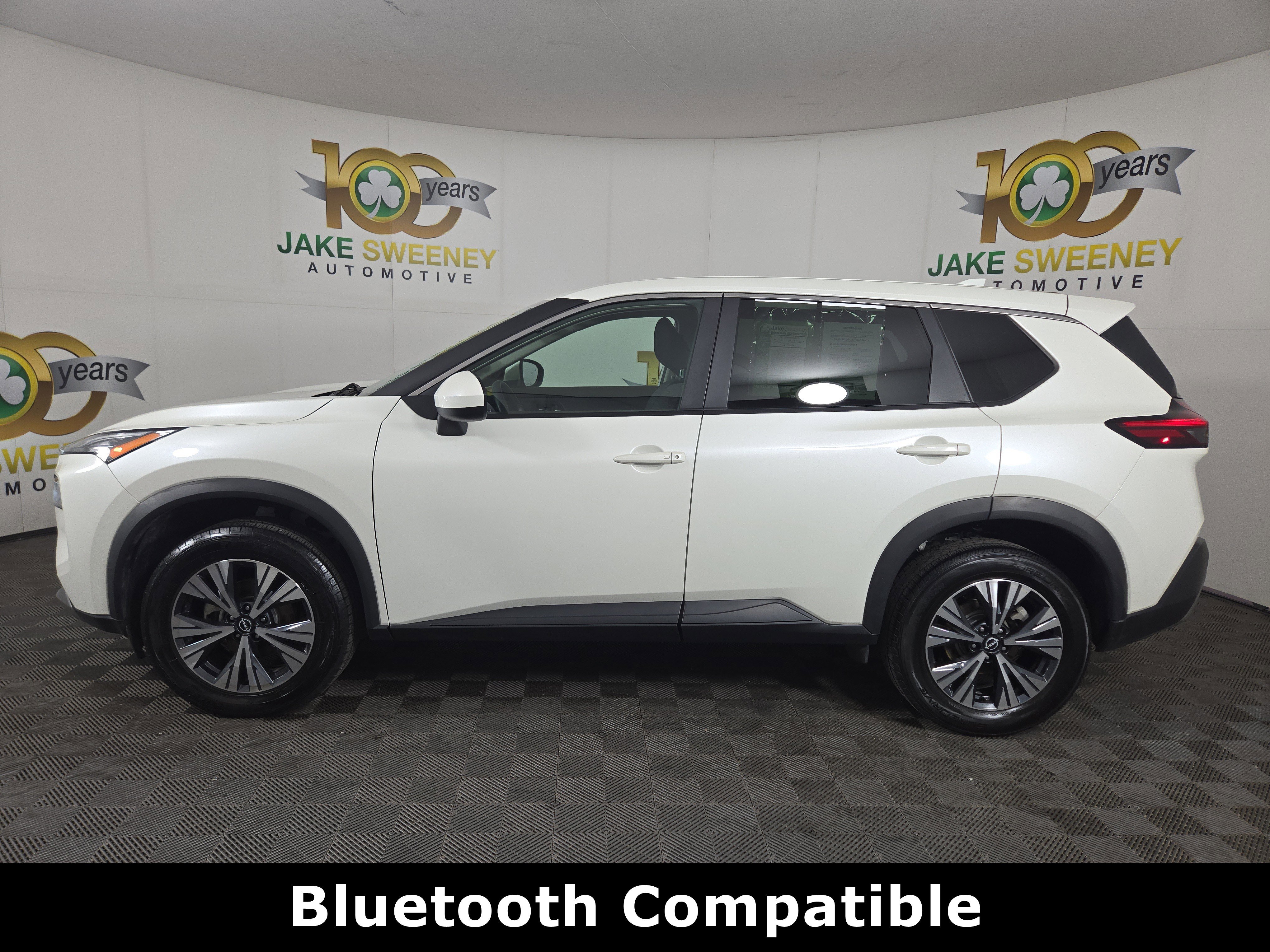 Used 2023 Nissan Rogue SV image 6