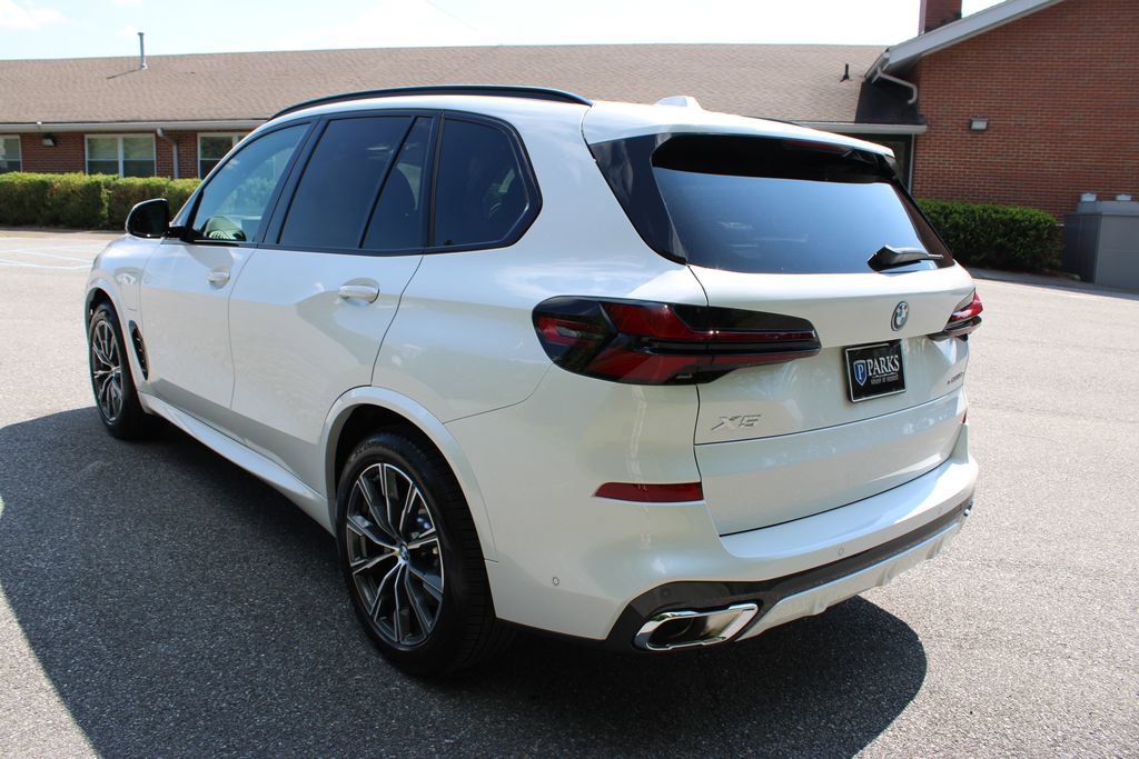 New 2026 BMW X5 xDrive50e w/ M Sport Package image 6