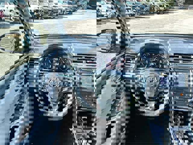 Used 2016 Toyota Camry SE image 23