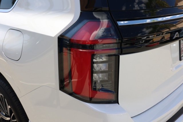 New 2026 Nissan Armada SL image 7